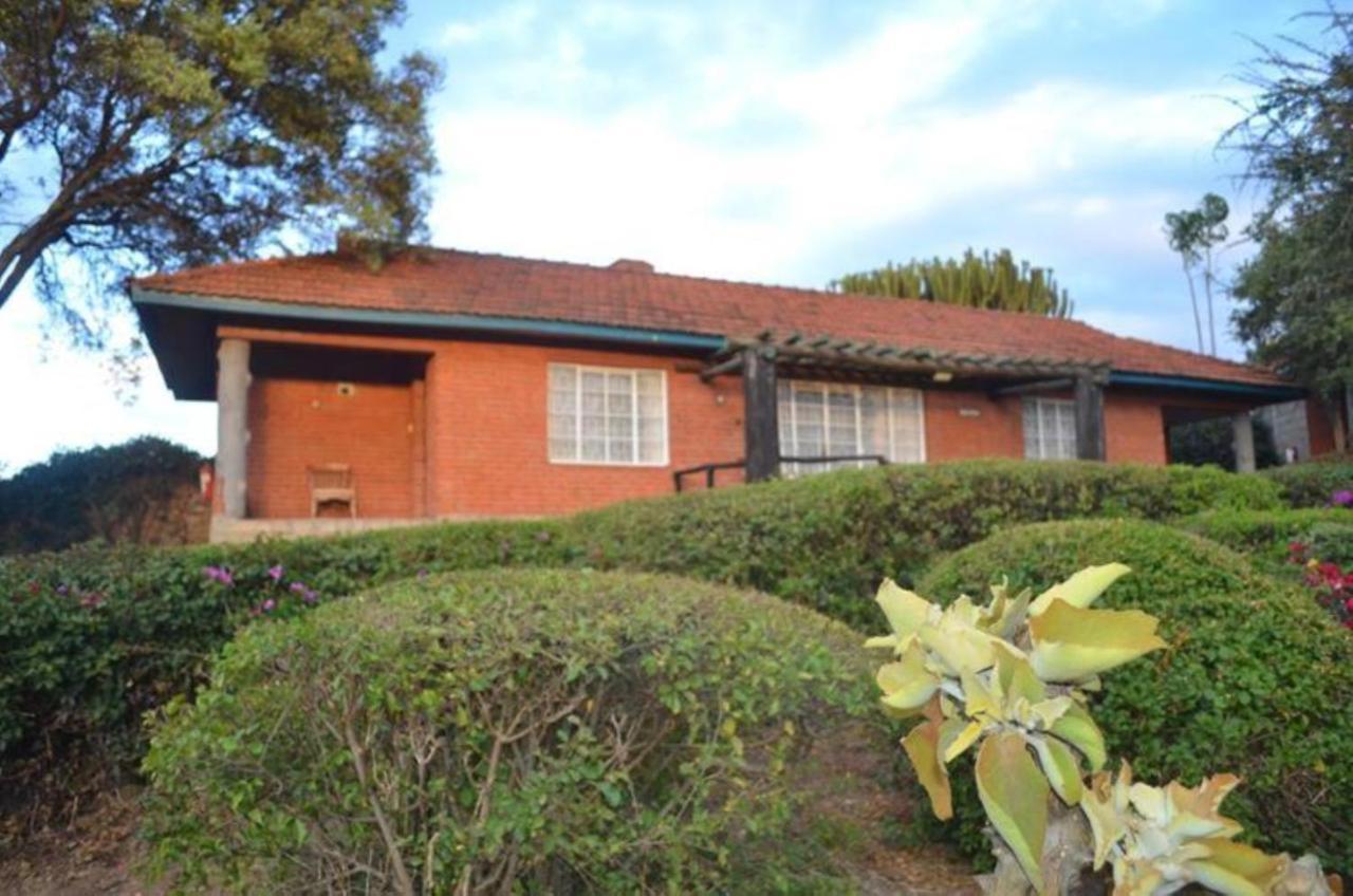 Jacaranda Lake Elementeita Lodge Gilgil Exterior foto