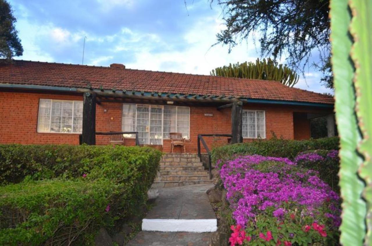 Jacaranda Lake Elementeita Lodge Gilgil Exterior foto