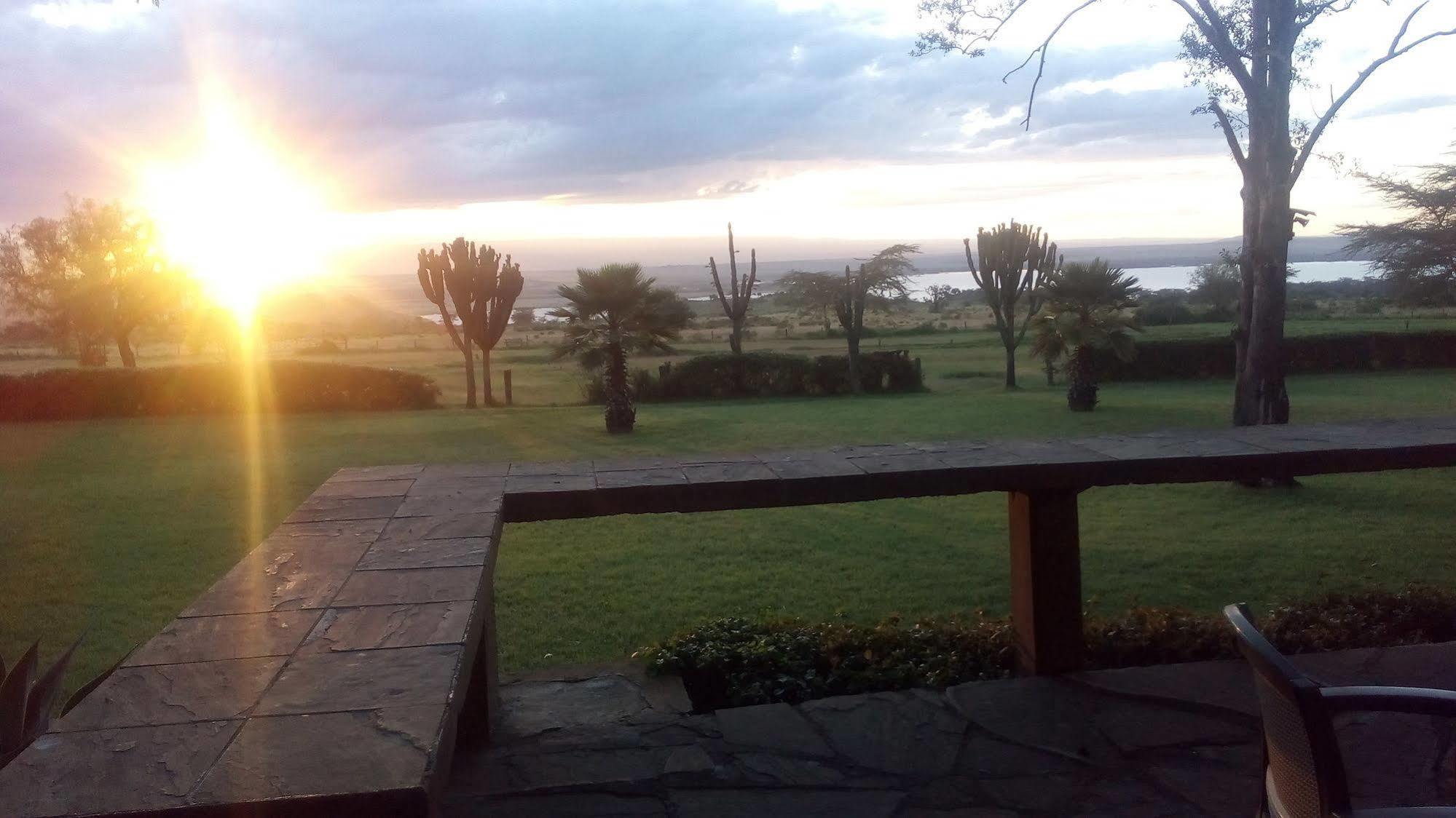 Jacaranda Lake Elementeita Lodge Gilgil Exterior foto