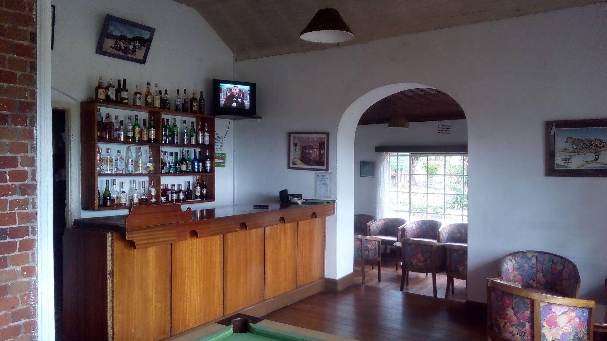 Jacaranda Lake Elementeita Lodge Gilgil Exterior foto
